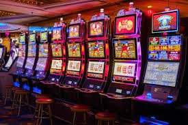 ROG777 Slot kasino online live casino dengan dealer profesional berbahasa Indonesia